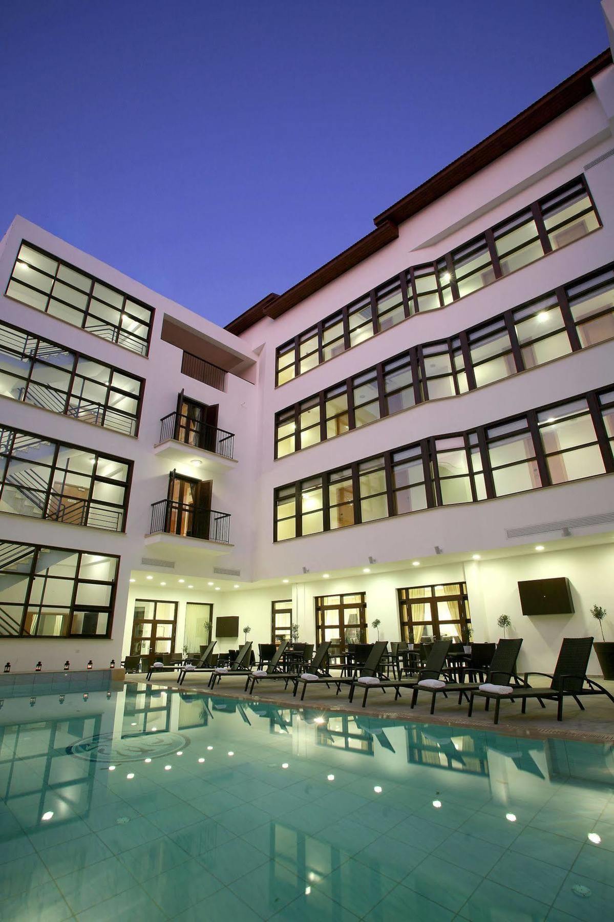 Royiatiko Hotel Nikosia Eksteriør bilde